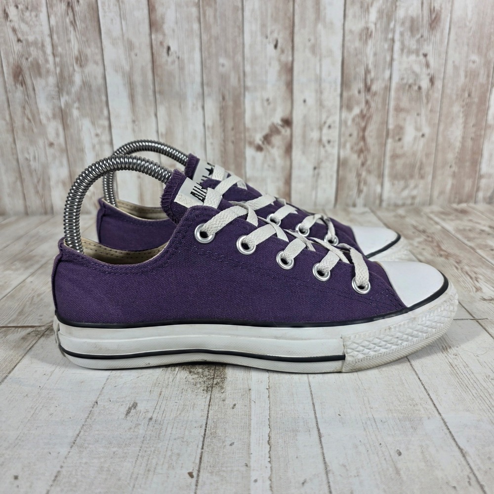Converse Chuck Taylor All Star Low Top Purple Canvas Sneakers 117385F Womens 6